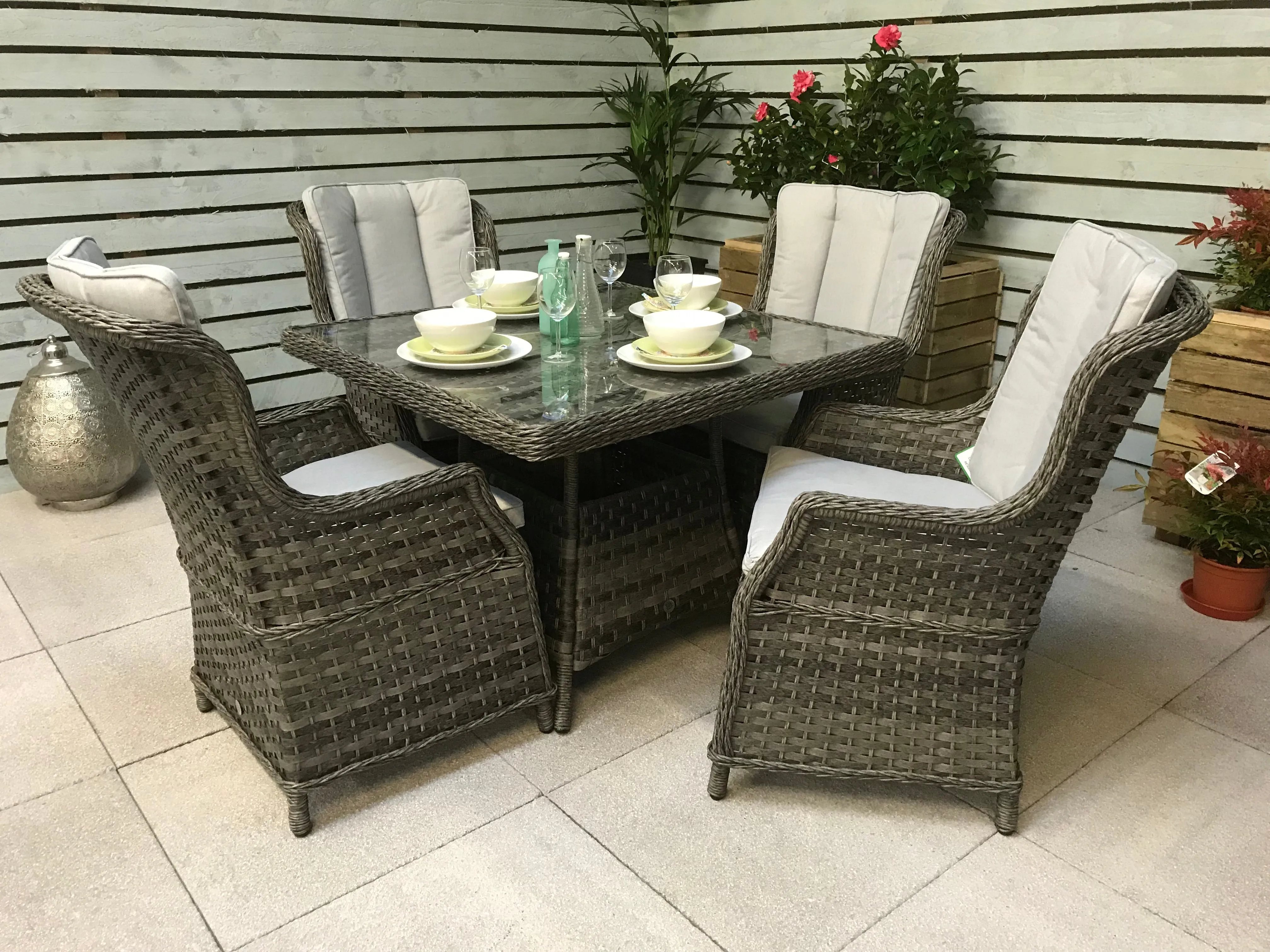 Florida Square Dining Table
